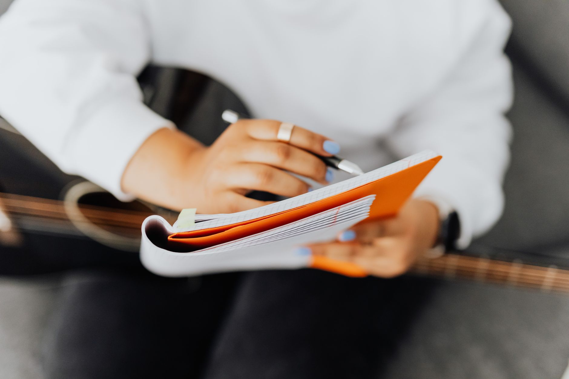 How to Write Song Lyrics for Beginners: A Practical Guide